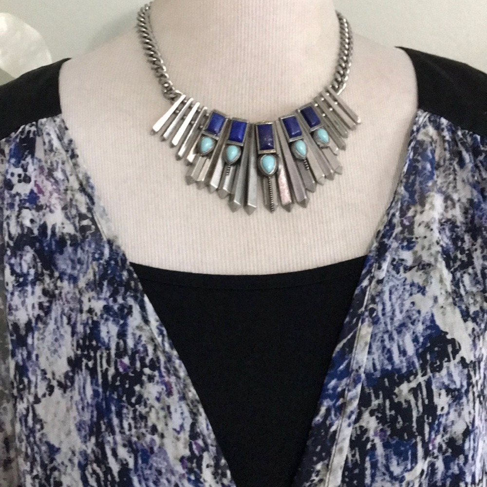 Chic Silver and Blue Geometric Necklace